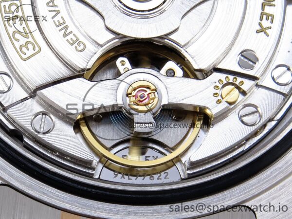 Rolex Yacht-Master 126621 40mm RG/SS Black/Dot C+S VR3235 - Image 21