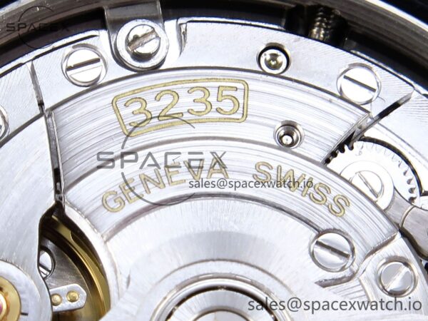 Rolex Yacht-Master 126621 40mm RG/SS Black/Dot C+S VR3235 - Image 22